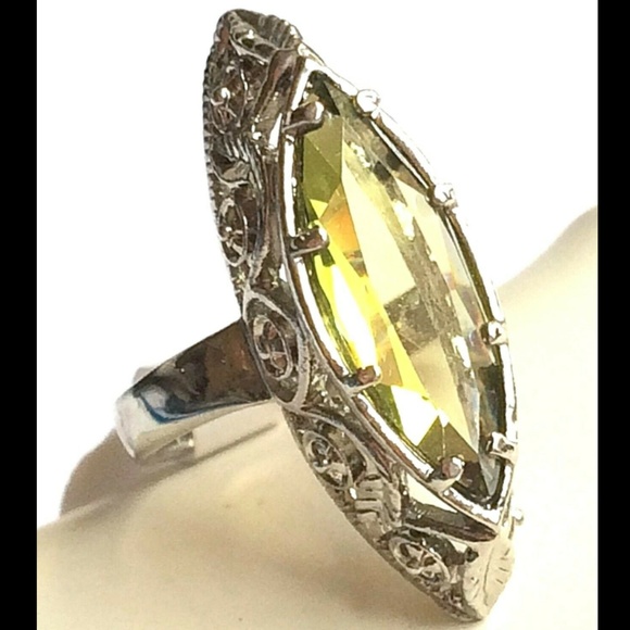 Vintage Art Deco Cocktail Ring Marquis Green Cubic Zirconia Peridot Size 9 - Picture 3 of 8